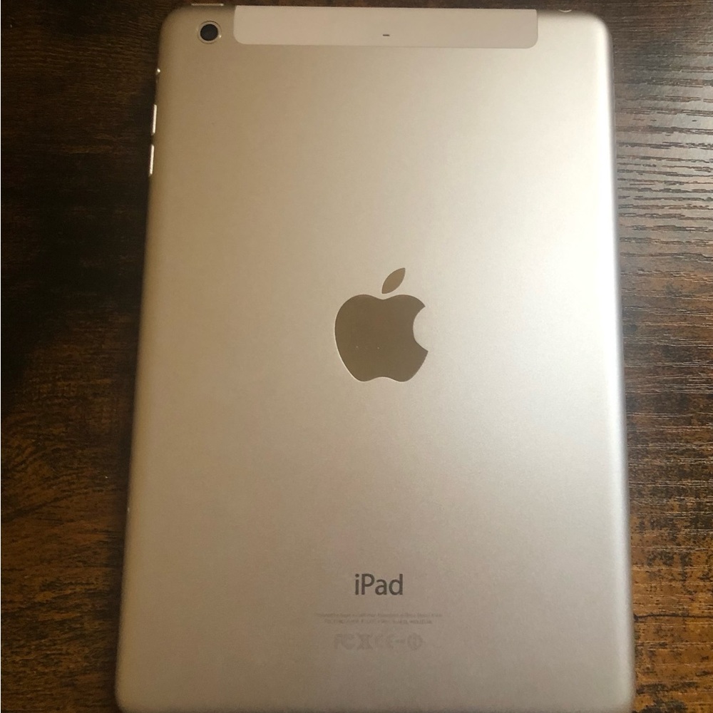 Apple iPad Mini 2 - Silver - Picture 5 of 5